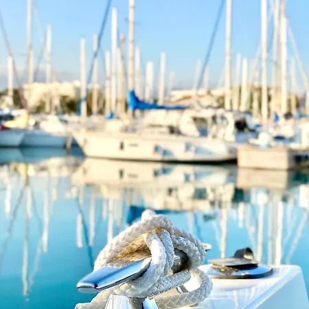 Úszó hotel Bateau Njoy *